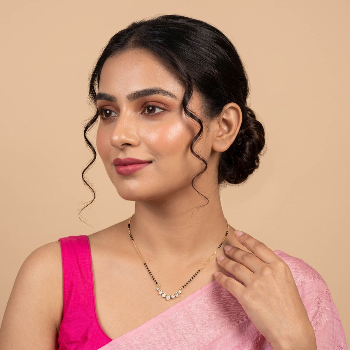 Minimal Glow Mangalsutra