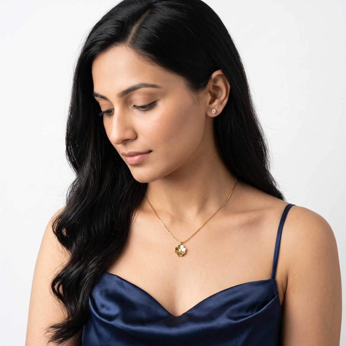 Flower Glow Necklace Model