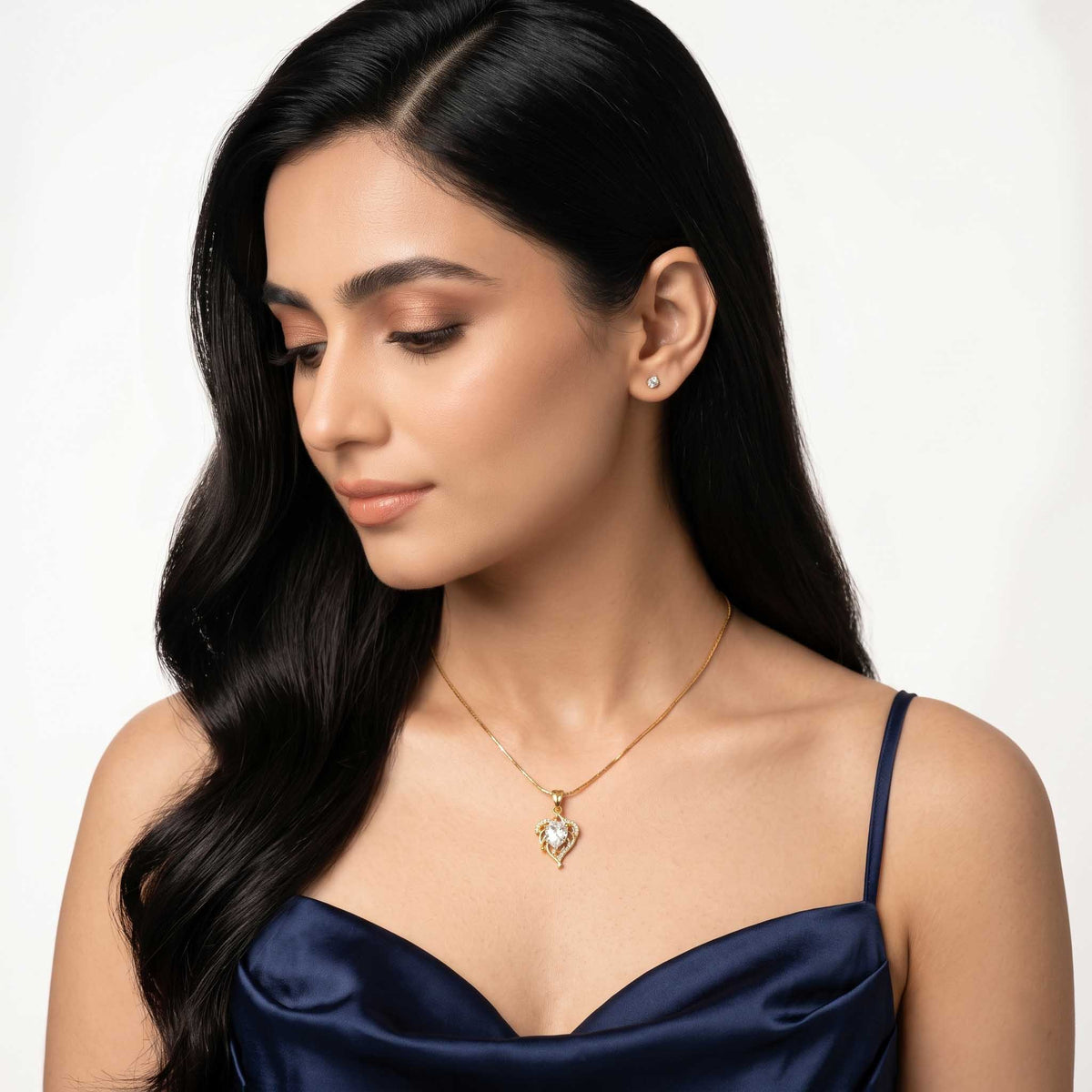 Golden Leaf Necklace Model