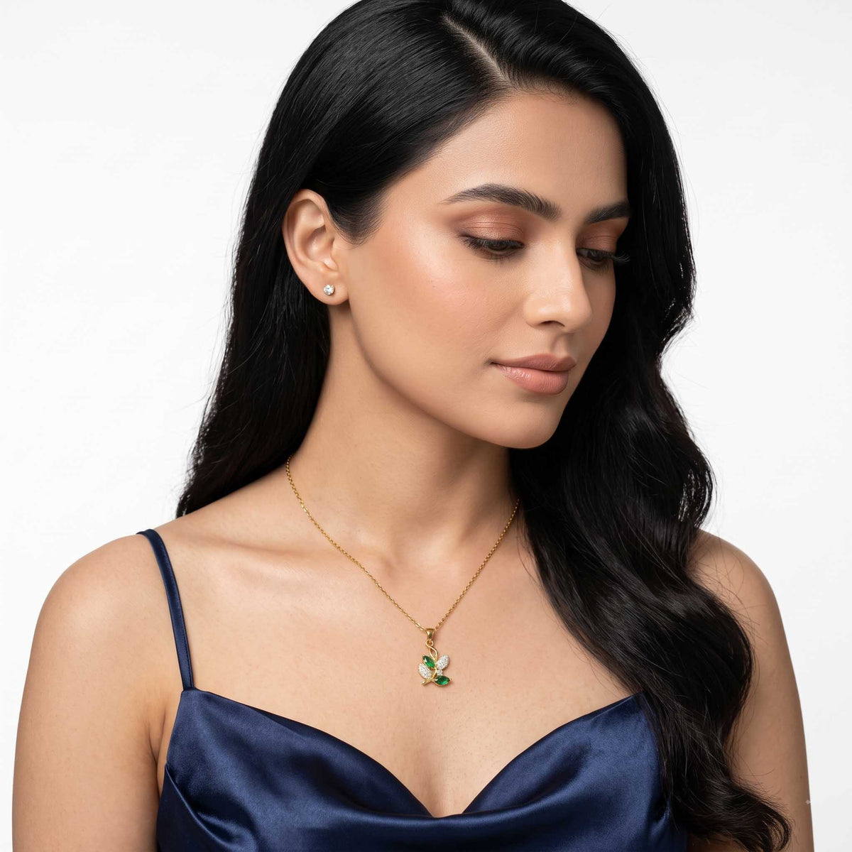 Green Magic Necklace Model