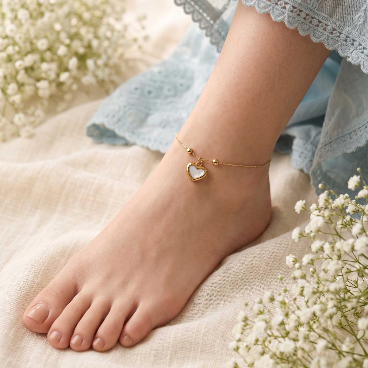 Heartly White Single Anklet