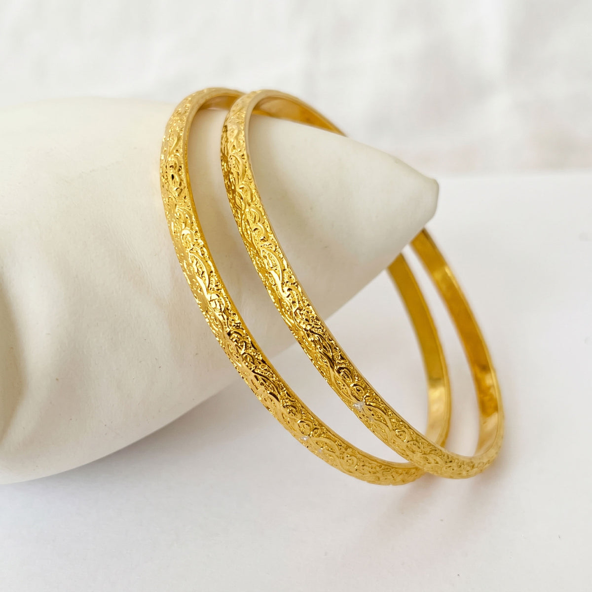 Ishani Bangles