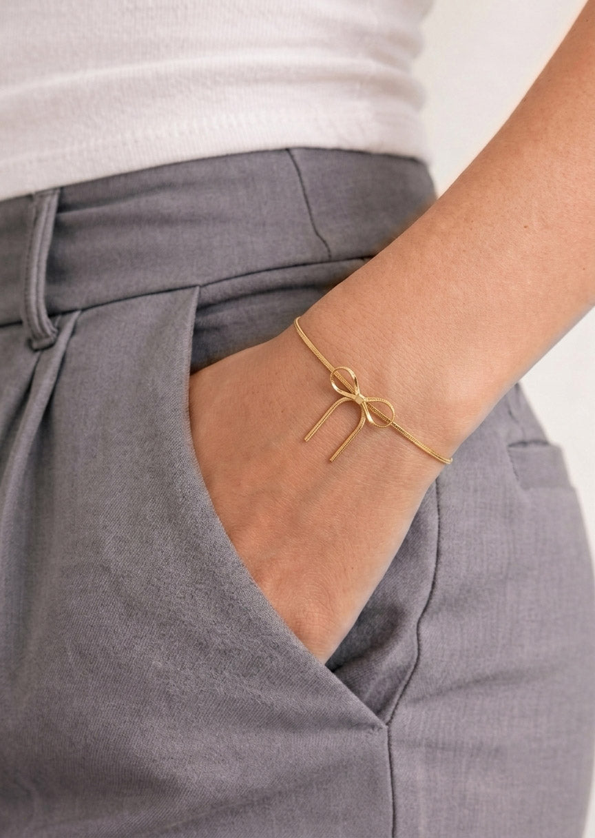 Bow Loop Bracelet