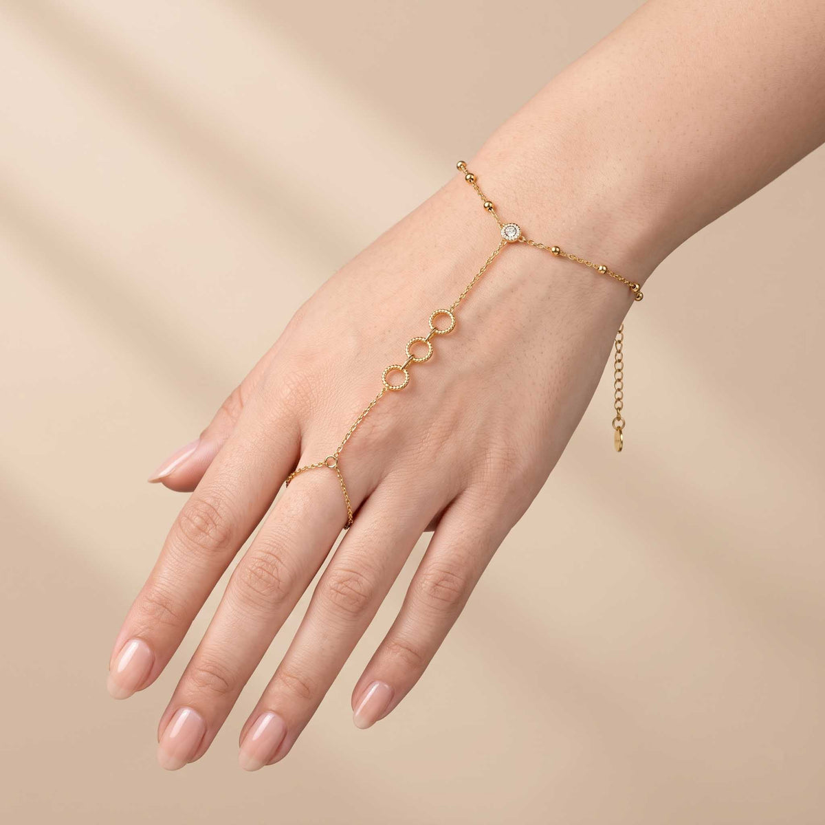 Minimal Loop Hand Chain
