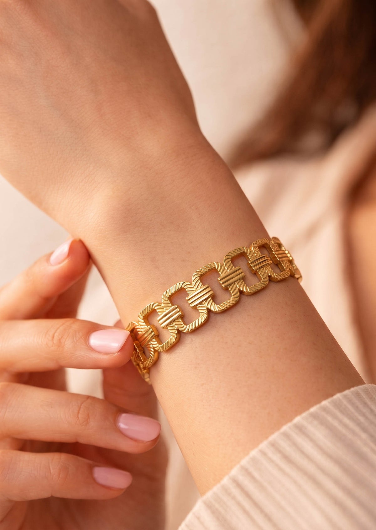 Lovely Cuff Solid Bracelet