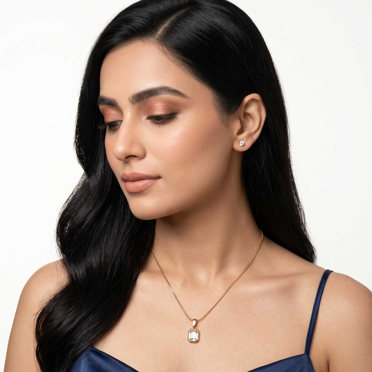 Moon Glow Necklace Model