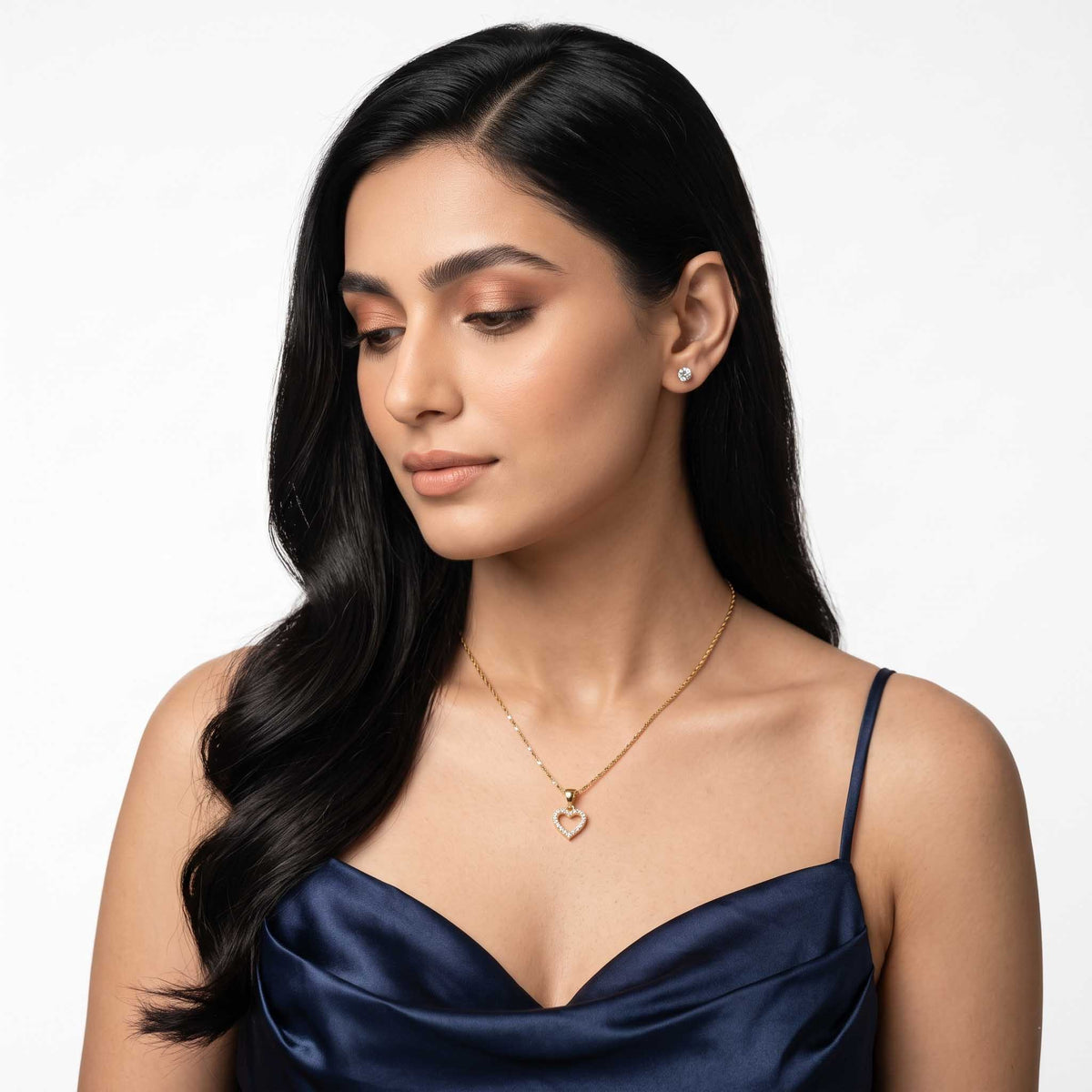 Joy Minimal Necklace Model